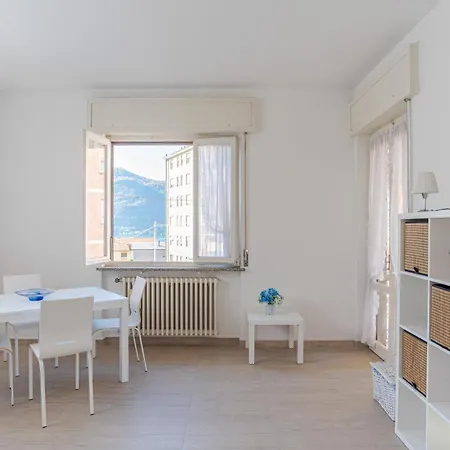 Cosy With 2 Balconies In شقة ليرنا